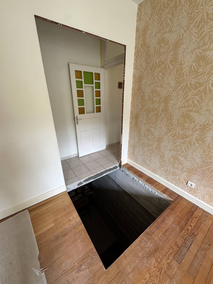 Entreprise spécialisée en plate-forme monte-escalier tournante Extrema avec rotation automatique pour escaliers complexes à Guilherand-Granges en Ardèche 07500