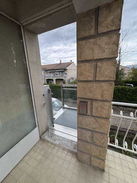 Installation d’une plate-forme élévatrice BARDUVA RB150 à Aubenas