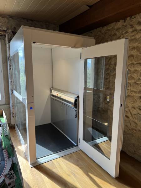 Installation d’un Ascenseur Privatif Kalea sur mesure dans la Drôme
