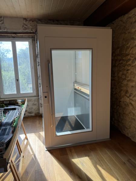 Installation d’un Ascenseur Privatif Kalea