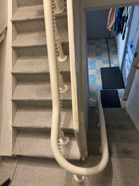 Installation d'un Siège Monte-escaliers OTOLIFT pour l’Accessibilité d'une maison à Bourg de Péage dans la Drôme