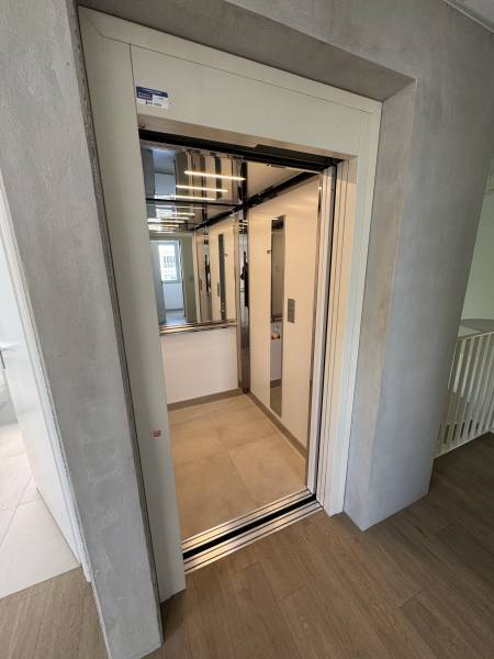 Installation d'un élévateur PMR EP ELFO XL