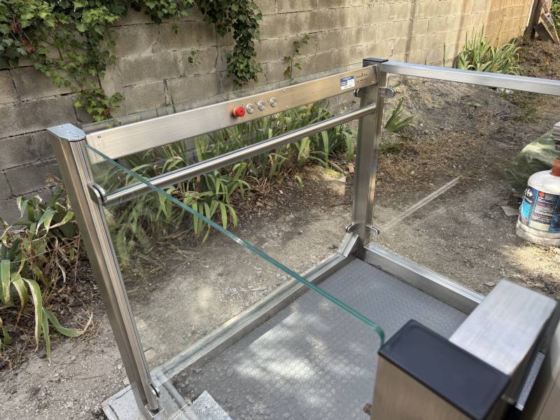 Plate-forme élévatrice, près de Orange