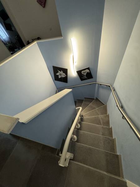 Installation d’un monte-escalier OTOLIFT Smart 6020 dans la Drôme